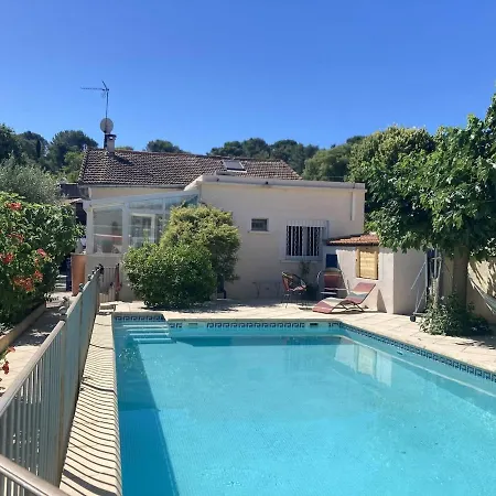 Дом отдыха Maison De Avec Piscine